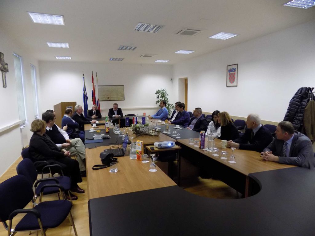 336314428dscn1042462671