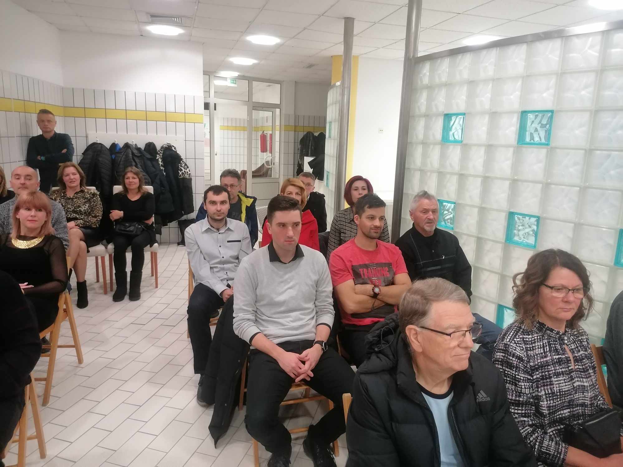 Image 5923299 (auto) Image 5923299 (auto)