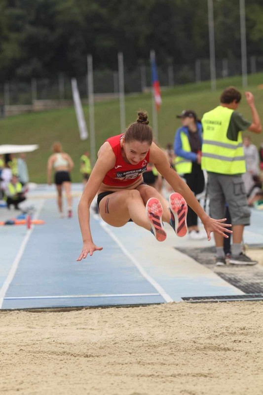 NEVIA FOTAK IZ ČAKOVCA Želja mi je natjecati se na Olimpijskim igrama