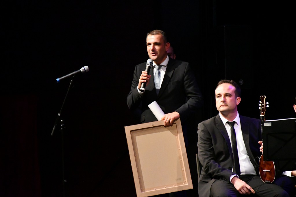 VIDEO I FOTO Veličanstvenim koncertom proslavljeno četvrt stoljeća djelovanja