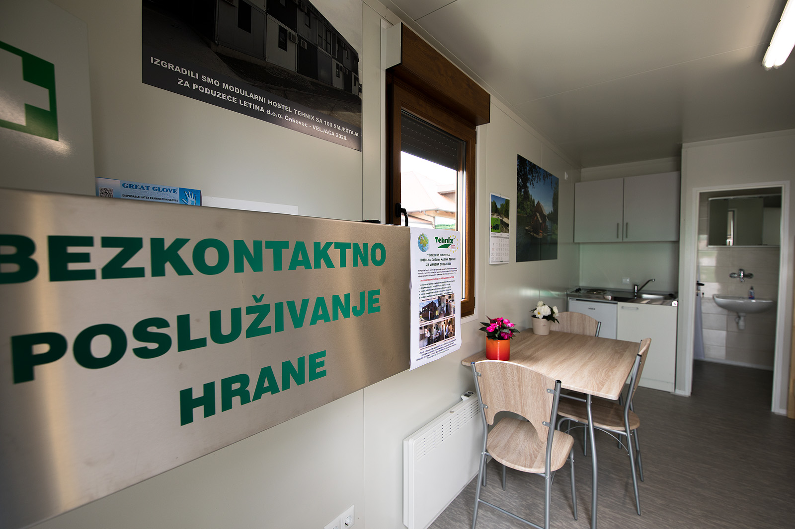 U Tehnixu predstavljeni Corona Kremator i Mobilna Corona kabina