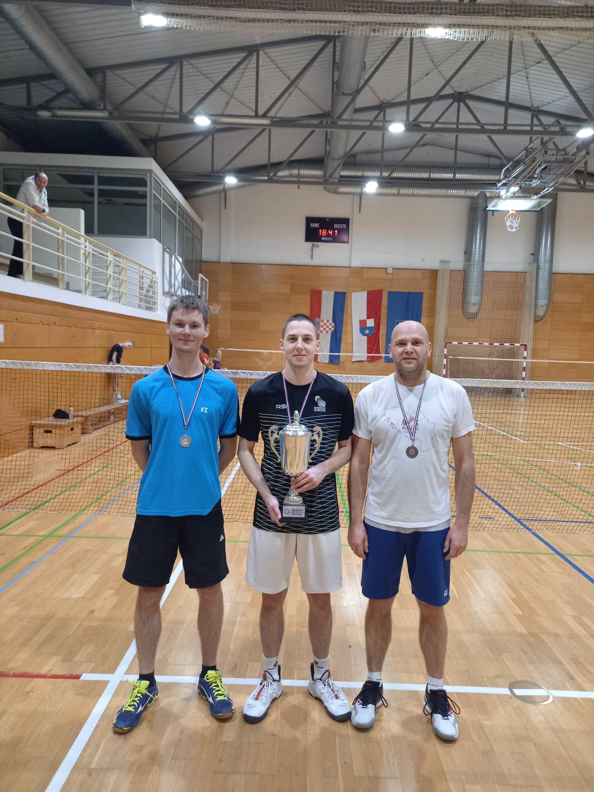 BADMINTON Završena Međimurska badmintonska liga za seniore: Pobjednici Laura Horvat i Luka Grubić