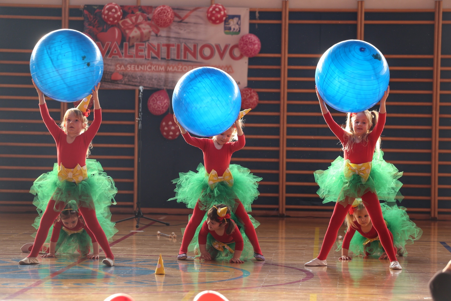 Valentinovo sa Selničkim mažoretkinjama
