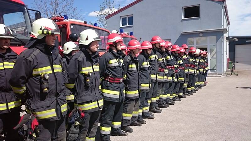 1305985710209187388300603157814