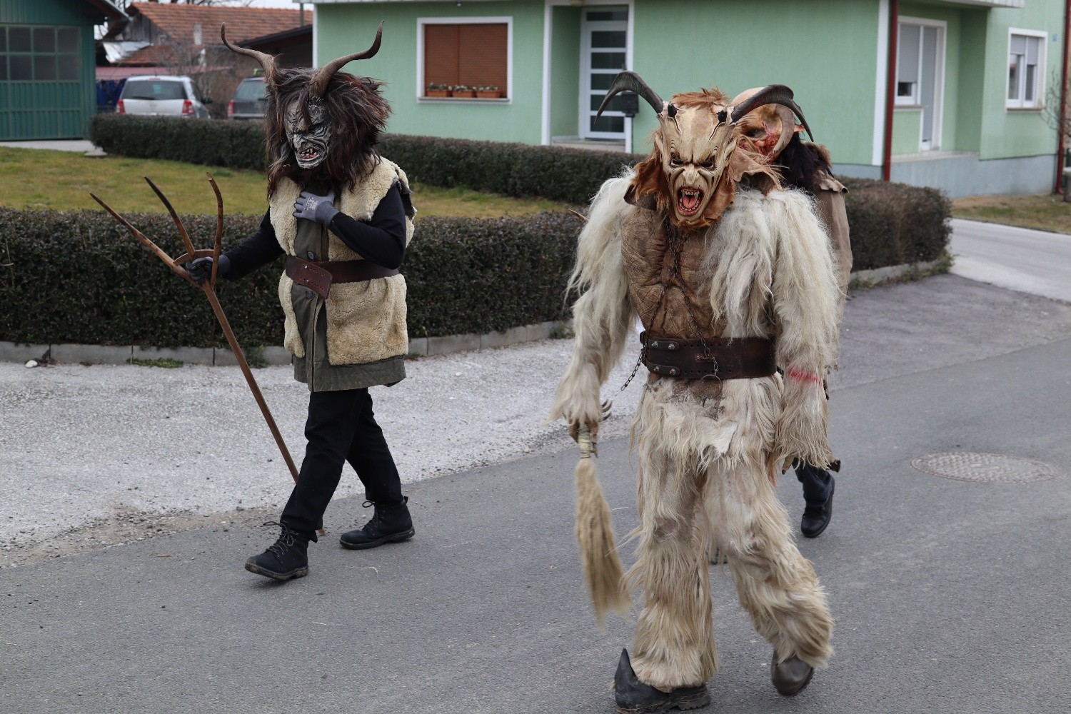 Fašenjska povorka od Marofa preko Žabnika, Vrhovljana do centra Svetog Martina na Muri!