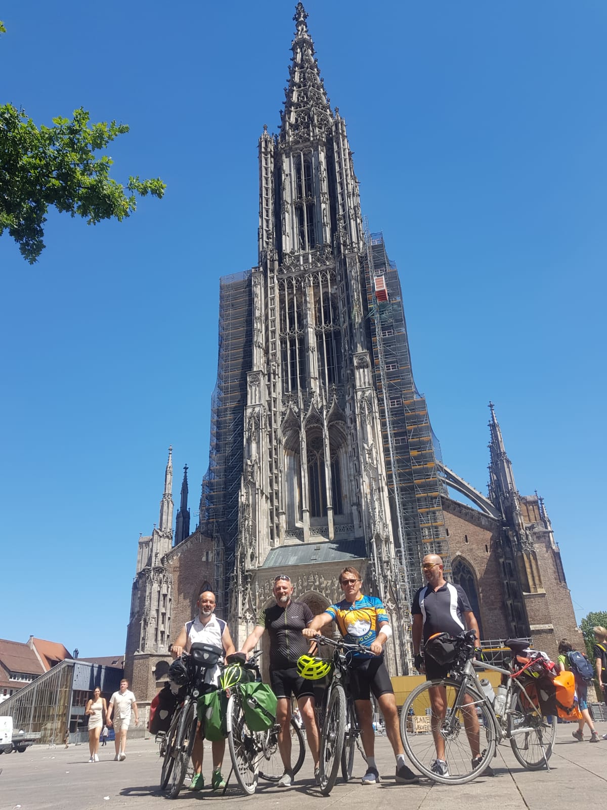 AVANTURA PREKO POLA EUROPE Biciklisti se još jednom vratili u Mursko Središće