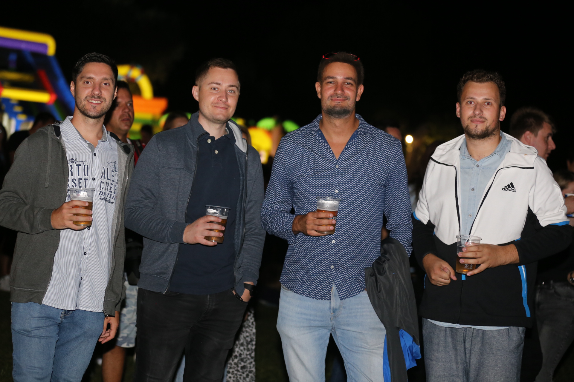 FOTO I VIDEO Vesna Pisarović na Marini Prelog rasplesala mnogobrojne posjetitelje i uveličala prvu večer Festivala balona