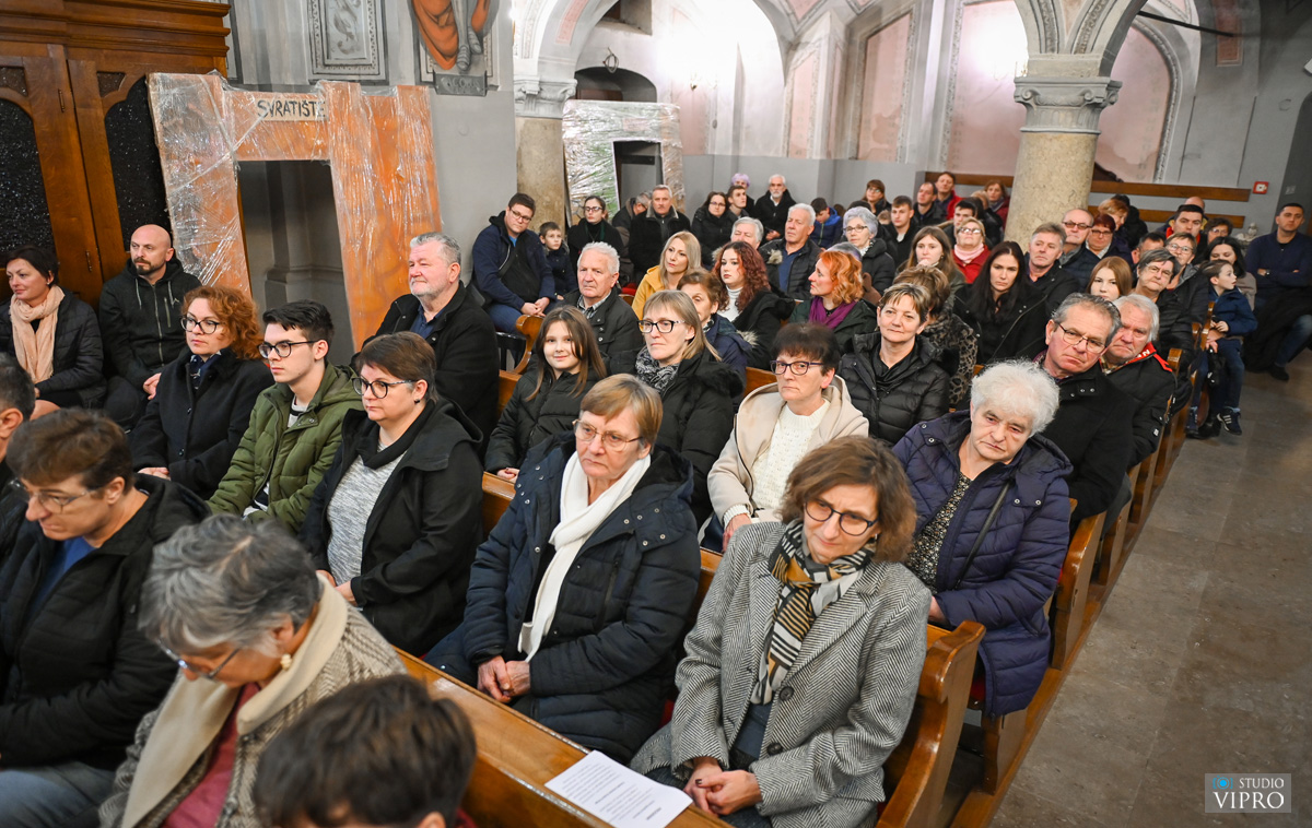 BILO JE PREDIVNO Za kraj Adventske čarolije održan koncert Puhačkog orkestra Grada Preloga