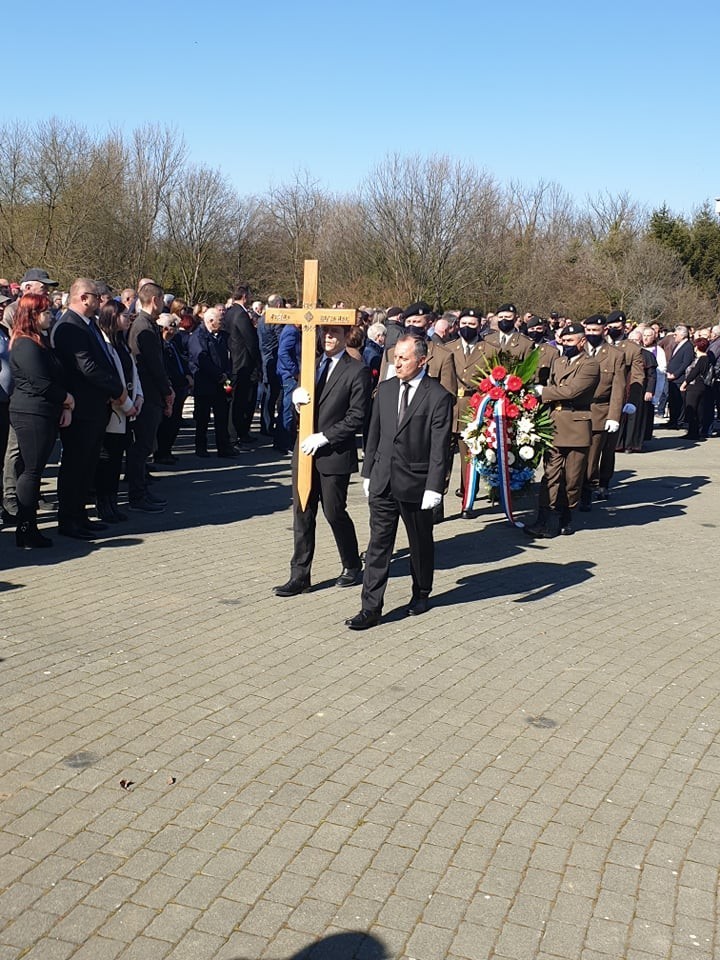 U Vukovaru pokopana dr. Vesna Bosanac