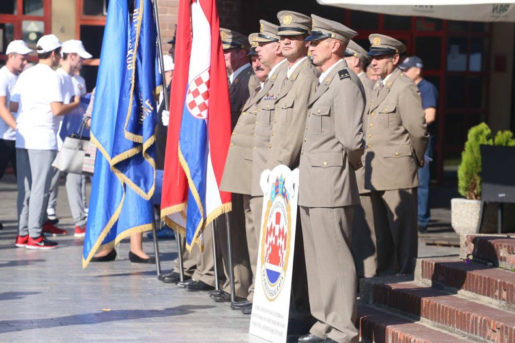 2195262910213070978866090190253