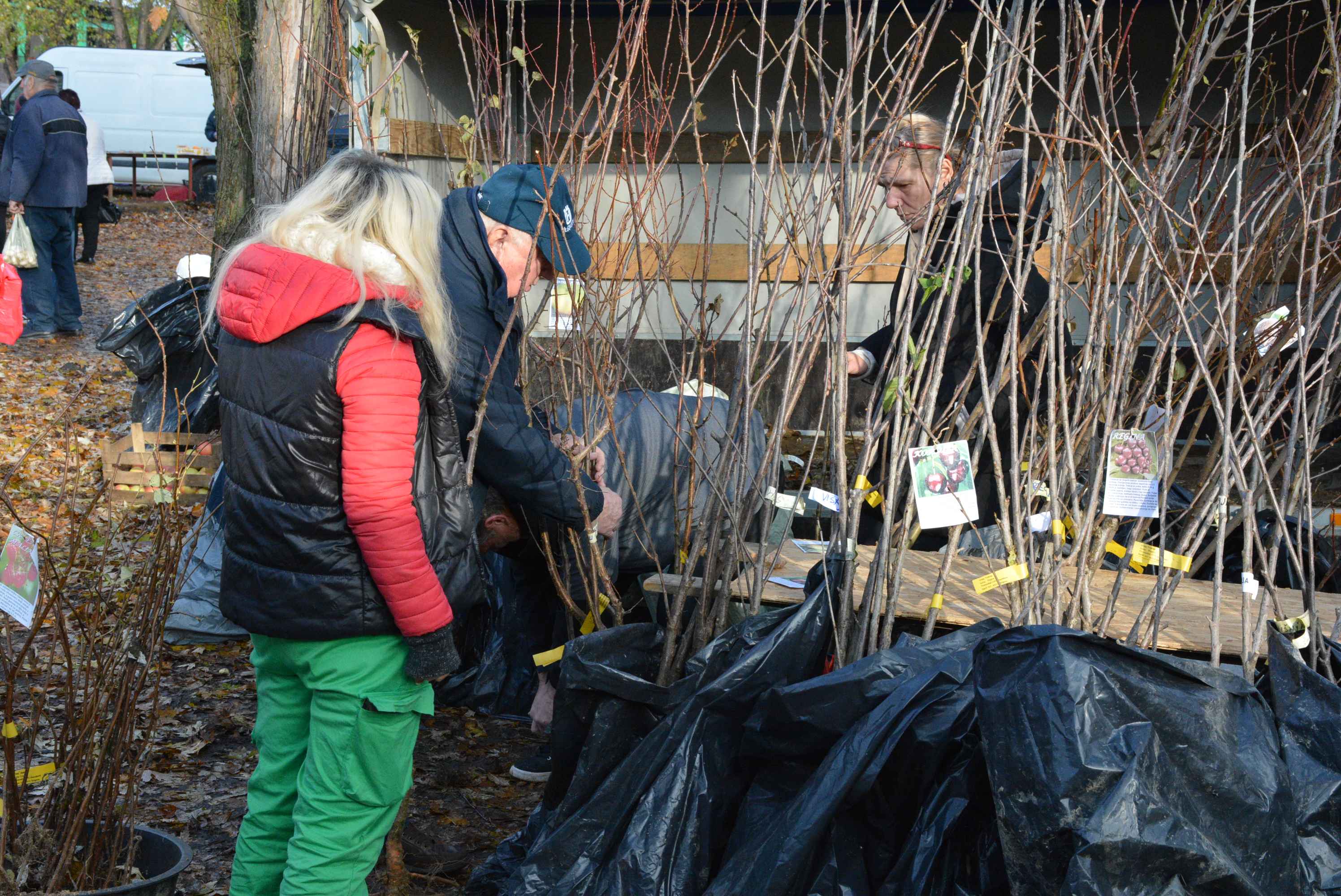 FOTO Čakovečki sajam odolijeva zimskoj hladnoći – posjetitelji hrabro istraživali bogatu ponudu unatoč mrazu na automobilima