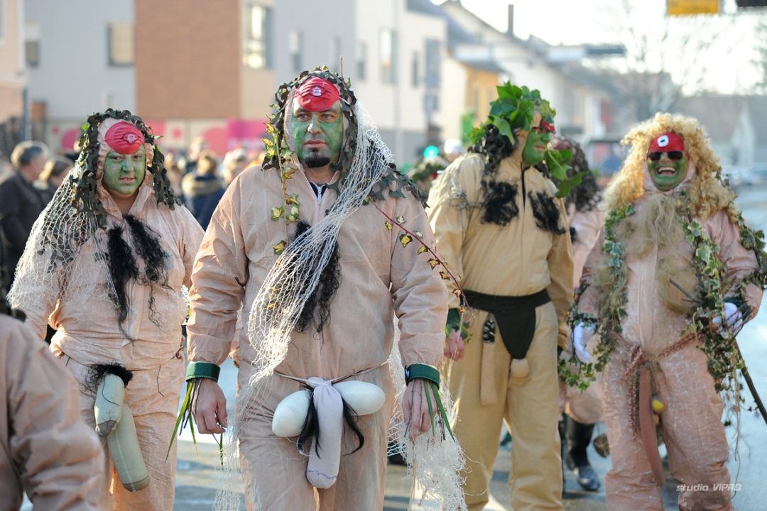 276411253dsc6850469753