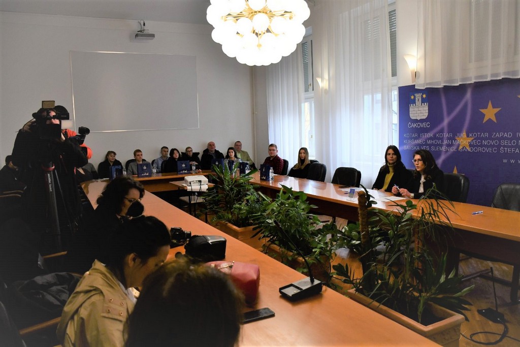 ULAGANJE U OBRAZOVANJE U Gradu Čakovcu potpisano novih stotinu ugovora o stipendiranju studenata