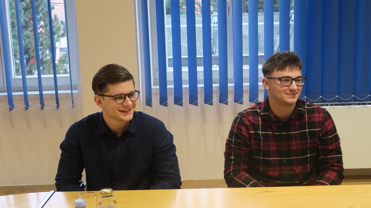 Župan Posavec primio juniorske državne prvake u kuglanju iz KK Željezničara