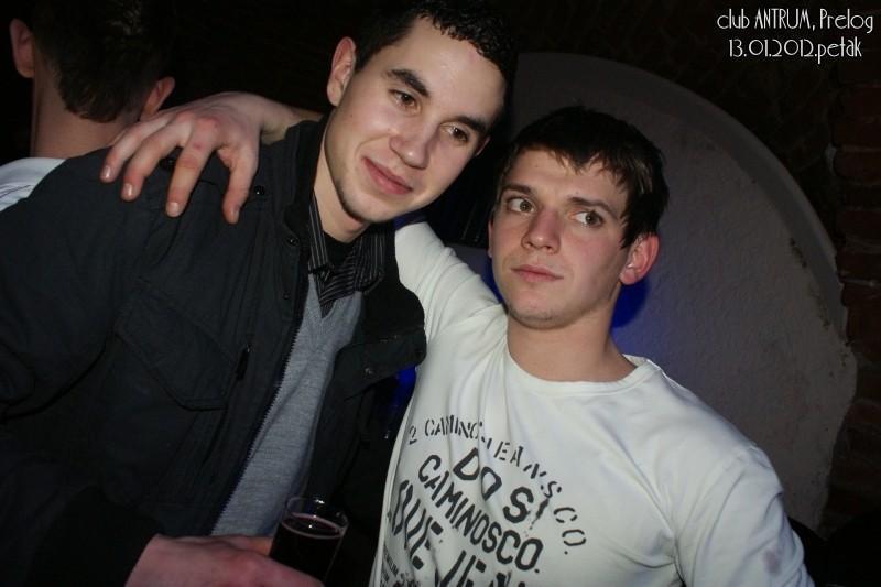 slika0021 Antrum (Petak, 13.1.2012) slika0021 Antrum (Petak, 13.1.2012)