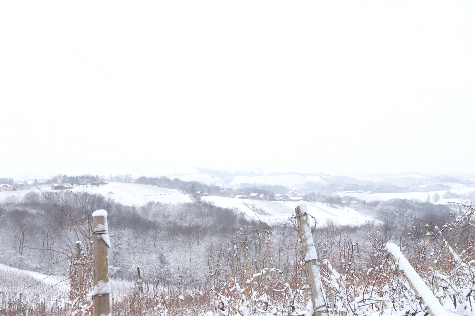 Mađerkin breg pokriven snijegom
