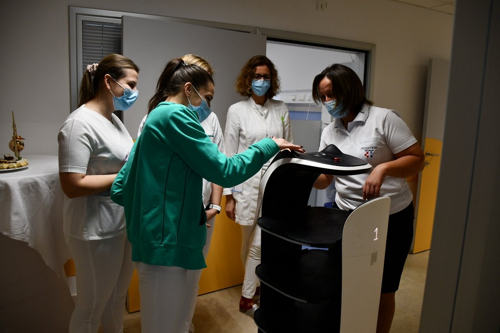 STIGAO I MINISTAR BEROŠ Otvoren najljepši i najveseliji rekonstruirani dio bolnice – Odjel pedijatrije