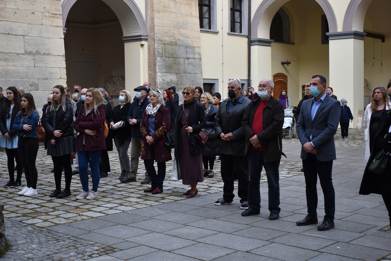 IZLOŽBA EVE VUKINE PRVI PUTA U ČAKOVCU ‘Moje slike su moja molitva’