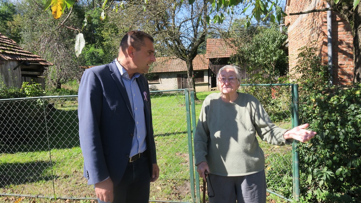 Župan Posavec obišao obišao starije građane povodom Međunarodnog dana starijih osoba