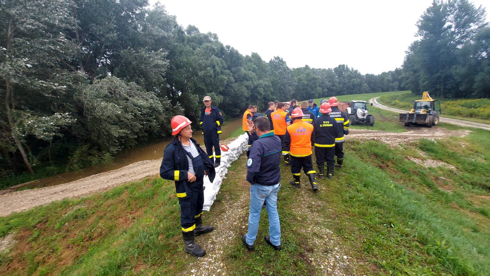 FOTO Utvrdili dvije kritične točke obale od Novog Zrina prema Kotoribi na Pažutu