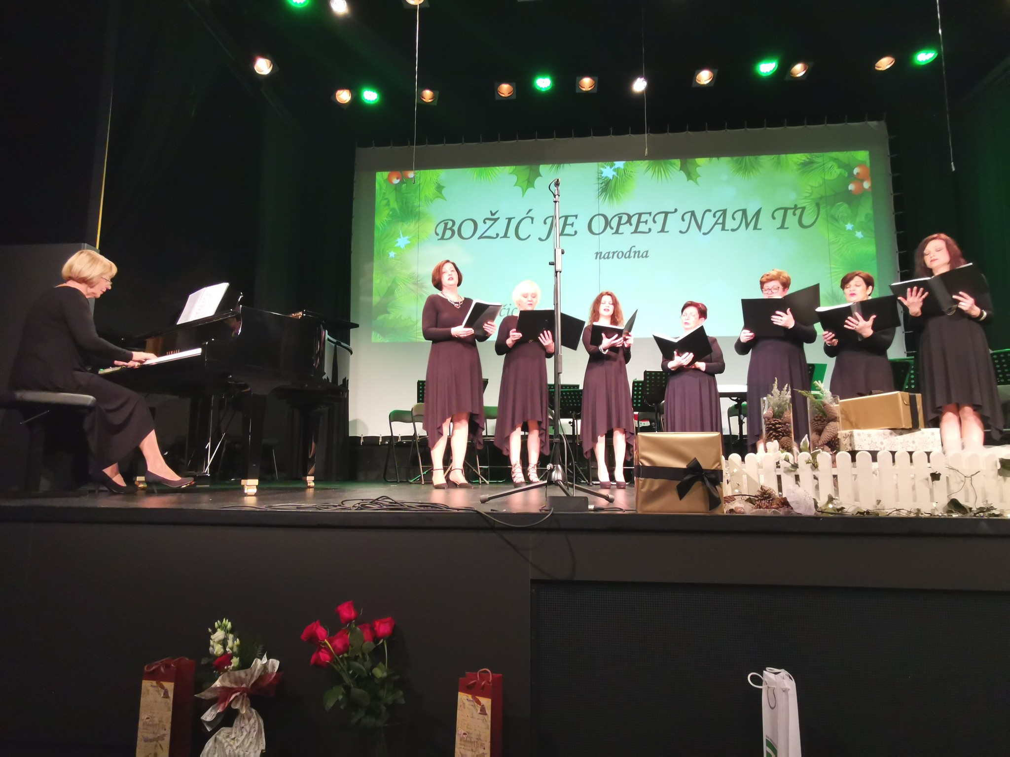 Božićni koncert Gradskog puhačkog orkestra M. Središće i ŽVS Ftičice KUD-a Mura