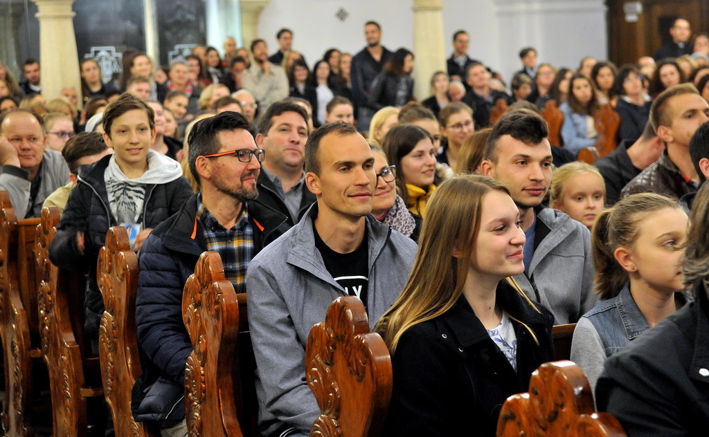 Holywin u Varaždinu – molitveno bdijenje mladih