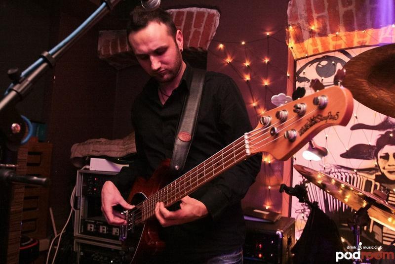 slika0013 Podroom (Srijeda, 26.12. – Bajaga tribute band)