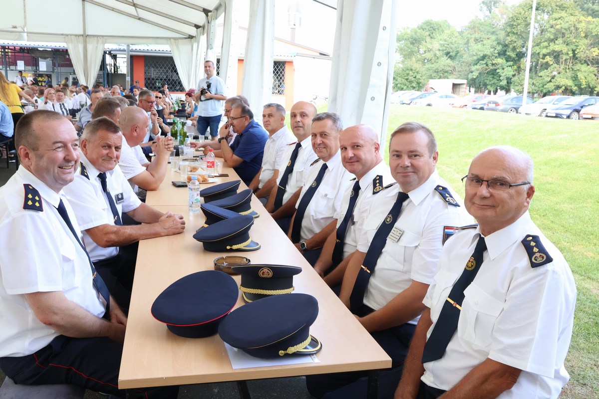 VELIKA PROSLAVA DVD Savska Ves proslavilo 100. obljetnicu predanog rada