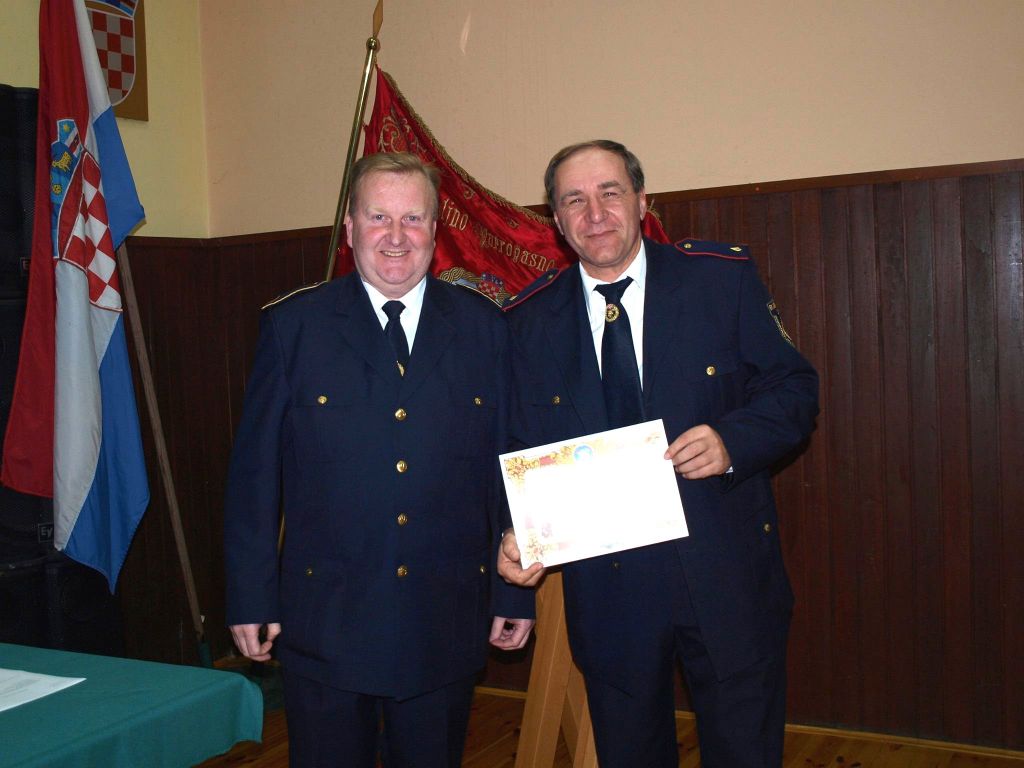 dvddpustakovec18133560