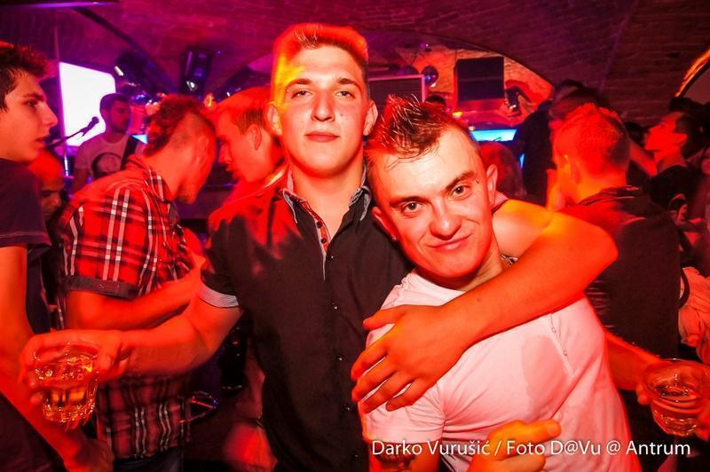 slika00051 Antrum (Subota, 28.6.2014. – Sandra Afrika)