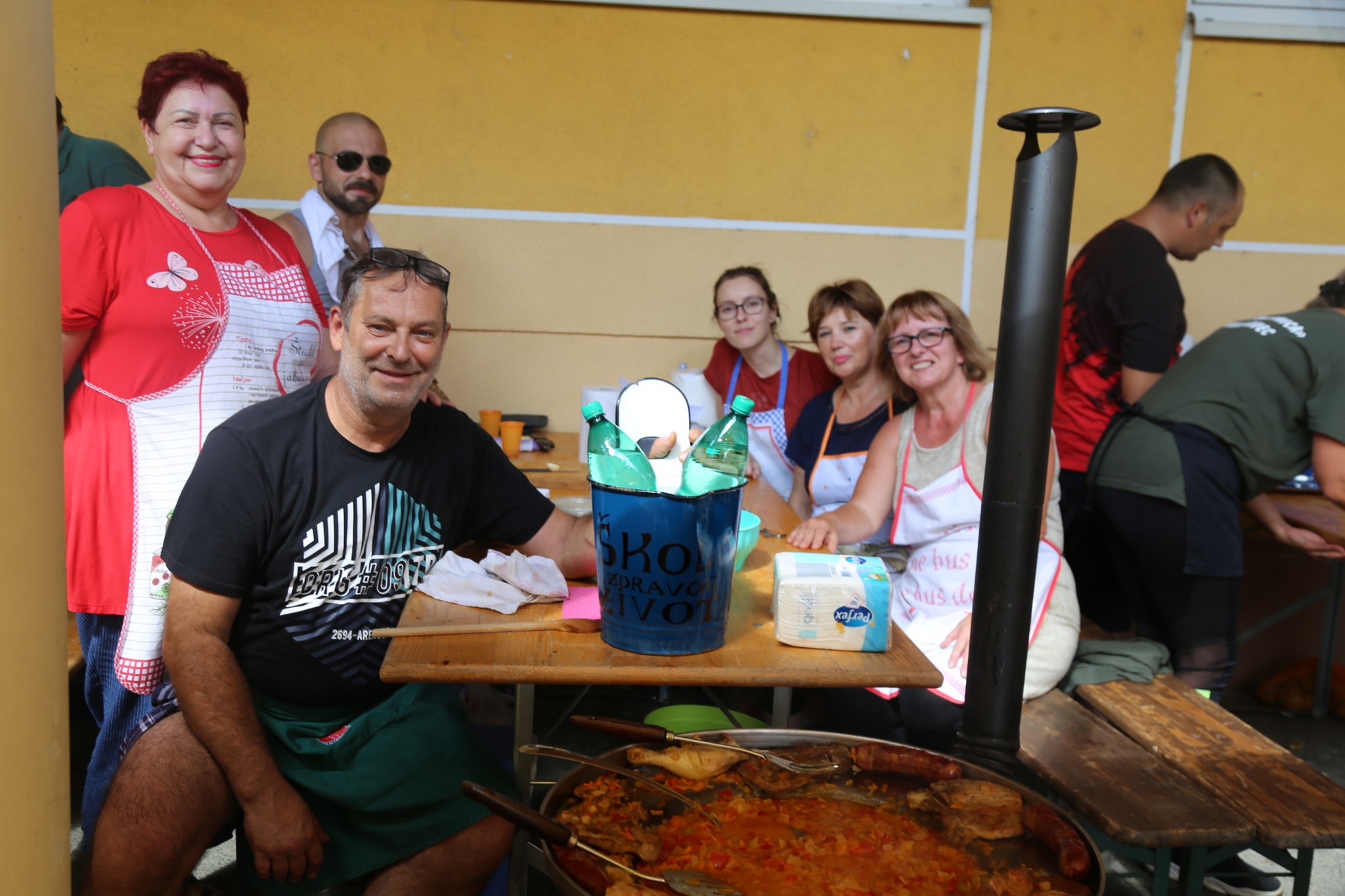 Miris ‘grofovske kotlovine’ u subotu se širio Pribislavcem