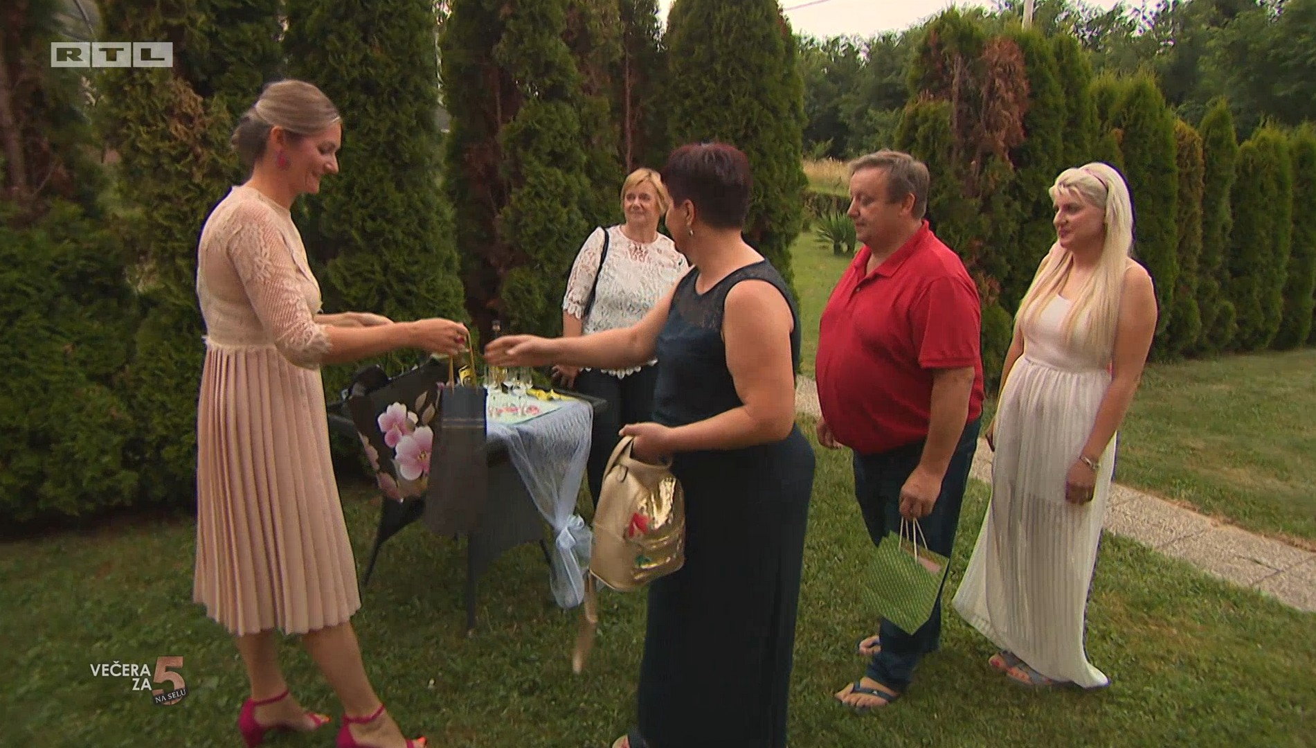 VEČERA ZA 5 U MEĐIMURJU Katarina iz Selnice oduševila goste – dobila 38 bodova!