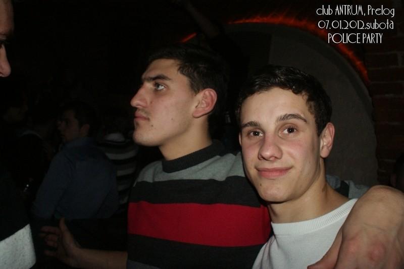 slika0097 Antrum (Subota, 7.1.2012) slika0097 Antrum (Subota, 7.1.2012)