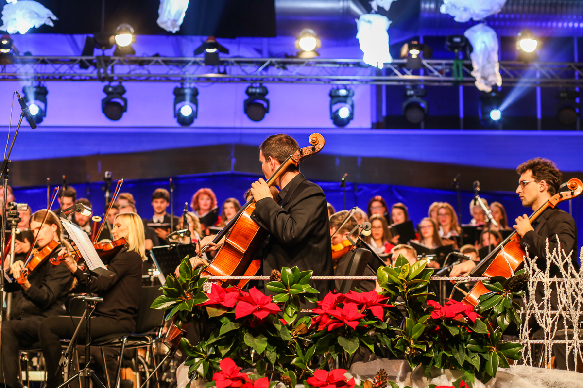 Božićni koncert zbora Josip Vrhovski iz Nedelišća