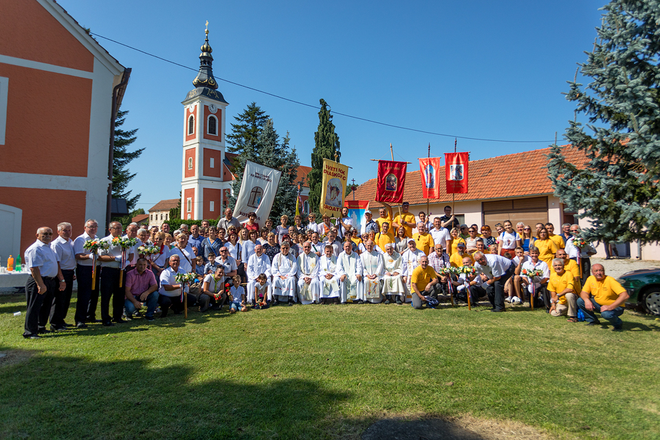 Hodočasnici iz donjeg Međimurja zajednički do Svete Marije