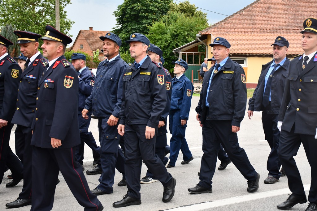 VELIKA SVEČANOST Vatrogasci DVD-a Mala Subotica slave 130. rođendan