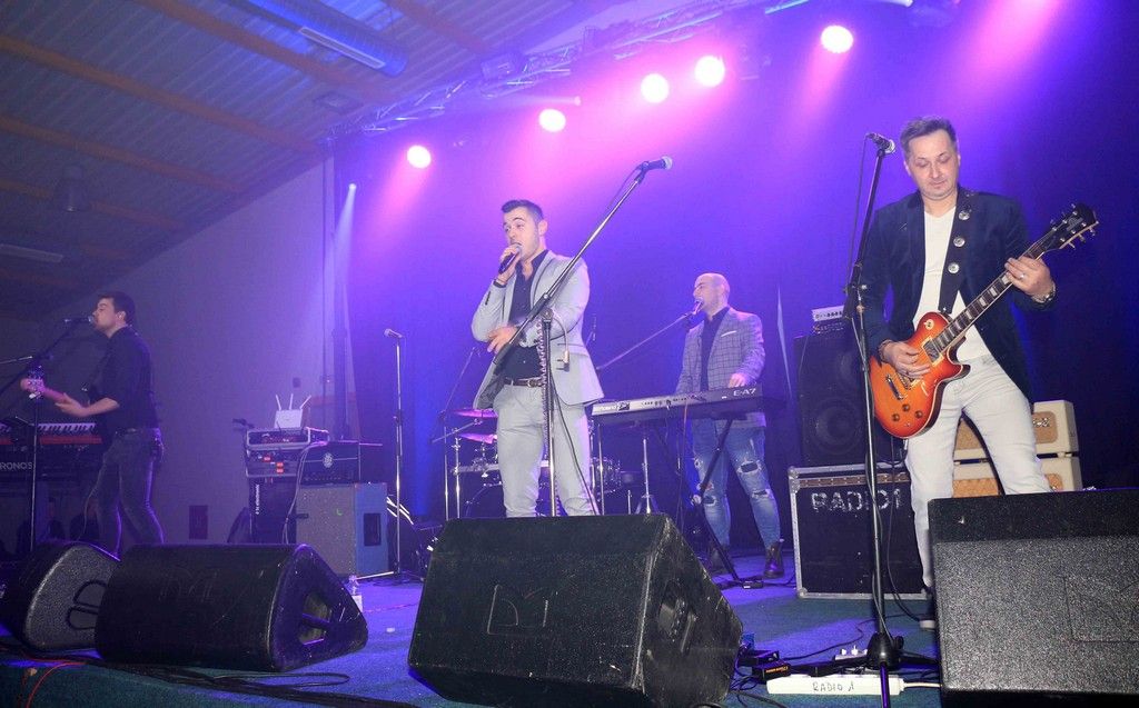 crvenajabukatarapanabandmesapne