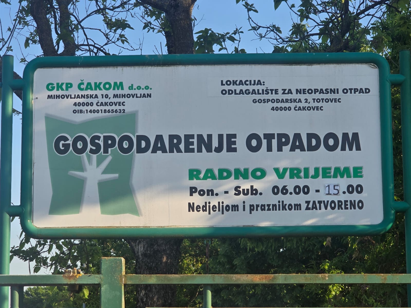 5a558823-dfa4-4348-a0d7-e176f5e5347f