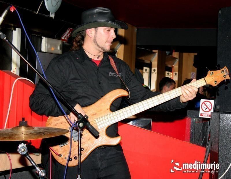 IMG4295 Diana (Subota, 10.12.2011) IMG4295 Diana (Subota, 10.12.2011)