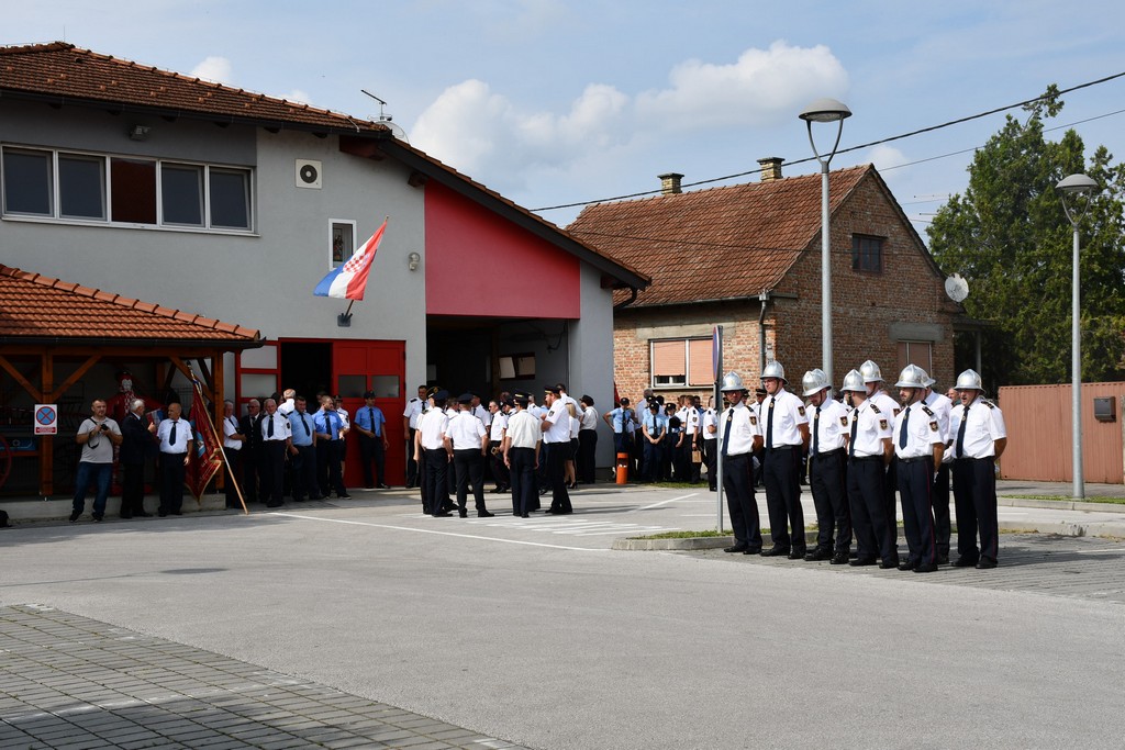 VELIKA SVEČANOST Vatrogasci DVD-a Mala Subotica slave 130. rođendan