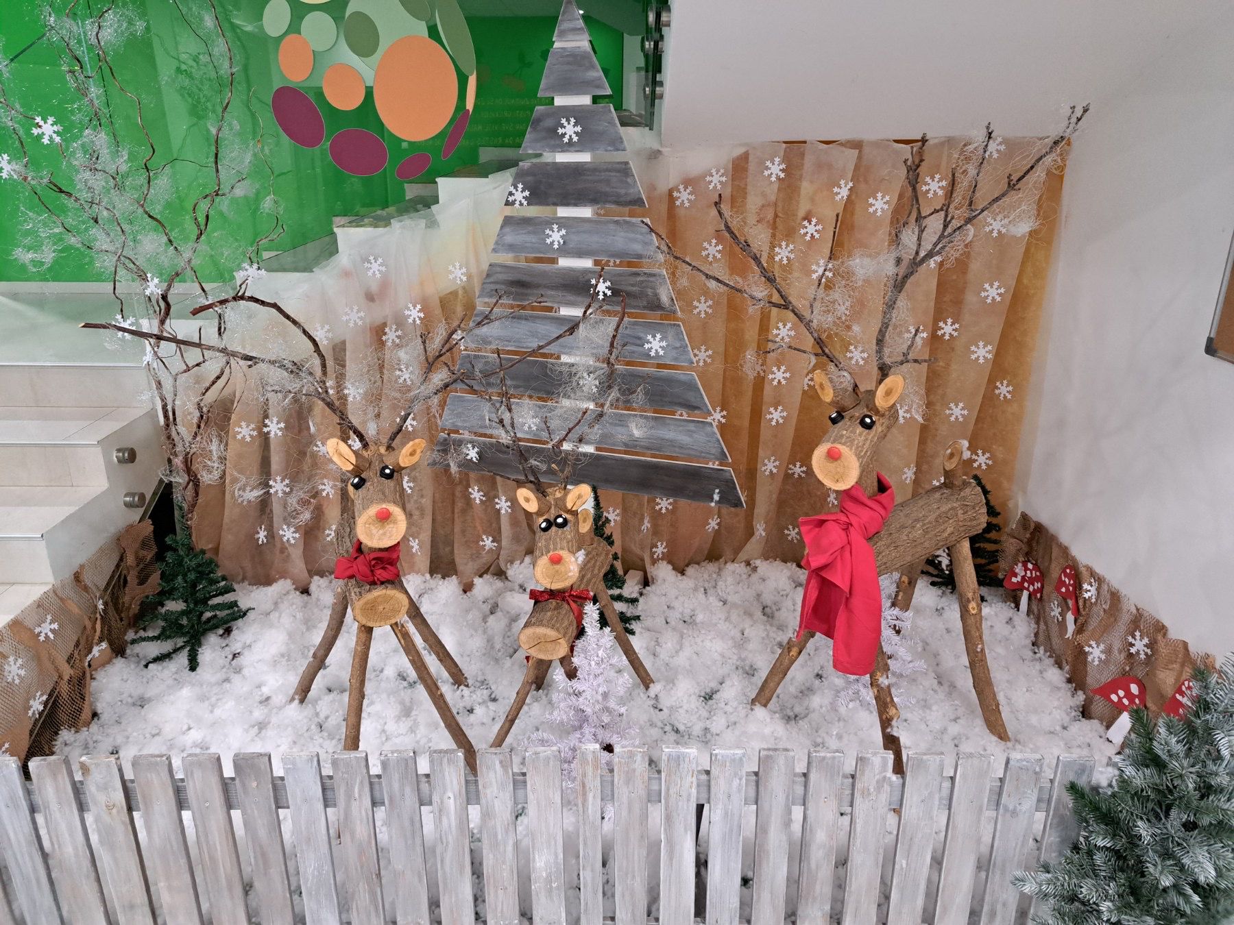 FOTO Dječji vrtić ‘Vesela loptica’ u predivnom blagdanskom ruhu