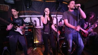 slika0029 Podroom (Petak, 19.4.2013 – MANNTRA live & H I R & IRON HEARTH)
