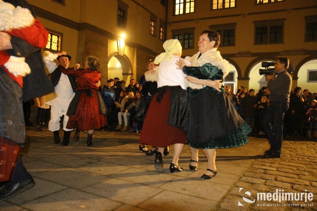 nocmuzejacakovec0120773166