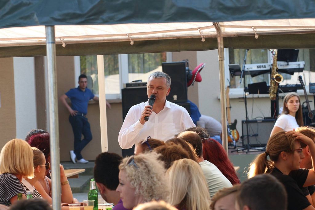 1410279617327487369790023393219