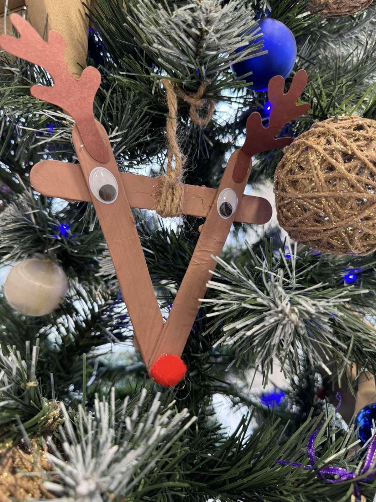 VRIJEME JE DARIVANJA Vrtićarci čakovečkoj pedijatriji darovali plišance za bolesnu djecu