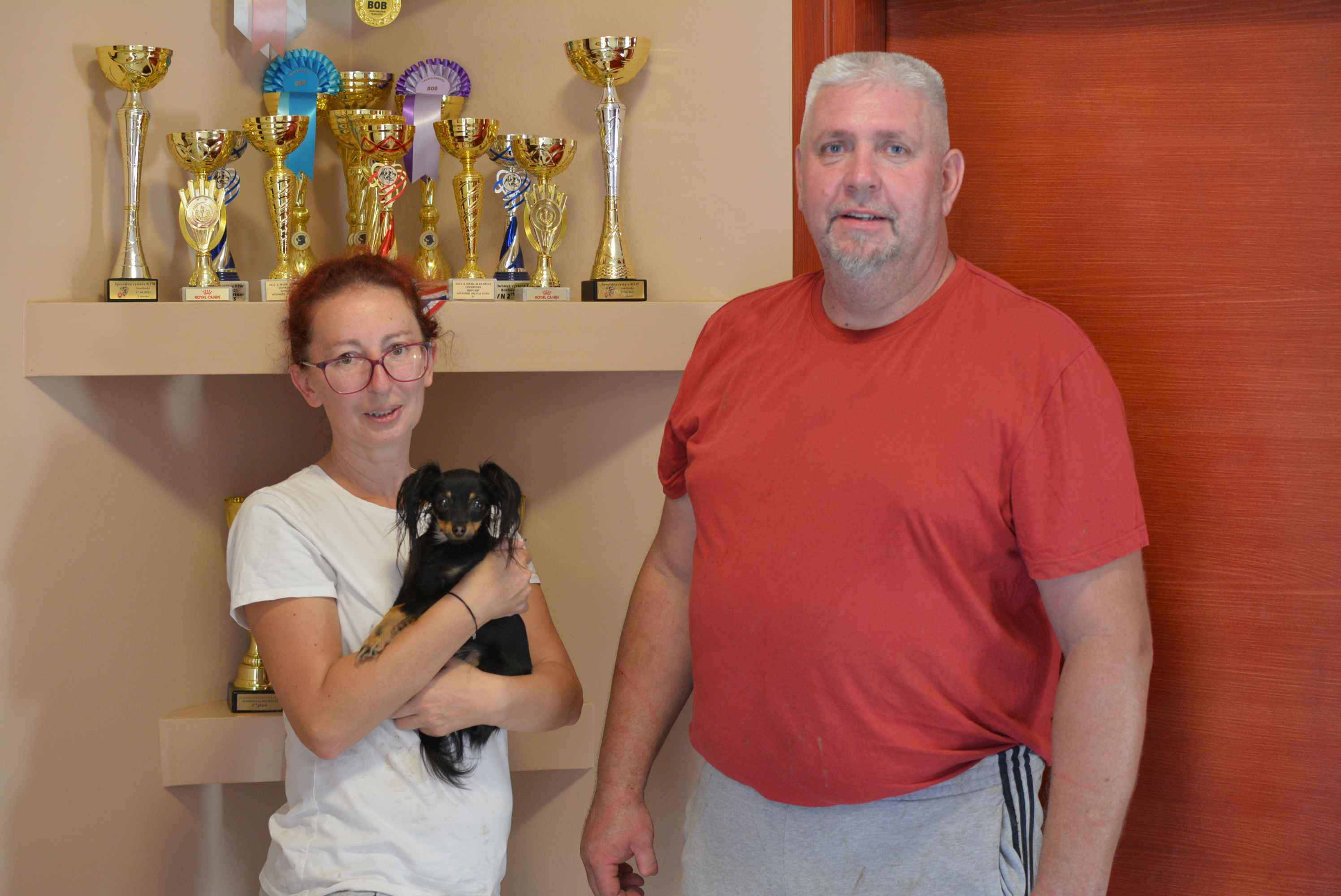 OBITELJ MIKAC IZ MIHOVLJANA Od 2014. godine imaju profinjenu uzgajivačnicu Rottweilera – ‘psi su naša najveća ljubav’ OBITELJ MIKAC IZ MIHOVLJANA Od 2014. godine imaju profinjenu uzgajivačnicu Rottweilera – ‘psi su naša najveća ljubav’