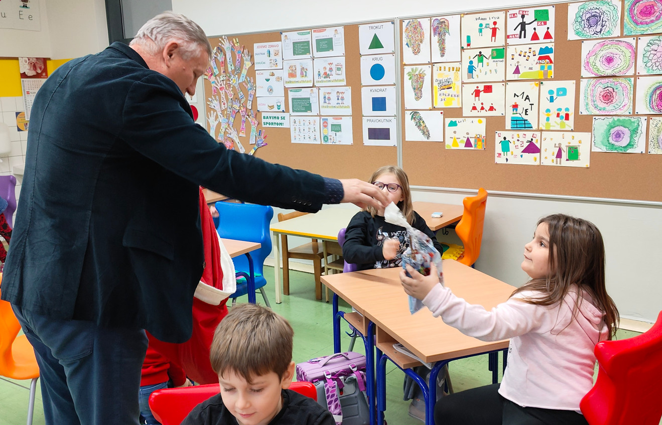 Općina Sveti Martin na Muri darovima iznenadila svu predškolsku i školsku djecu