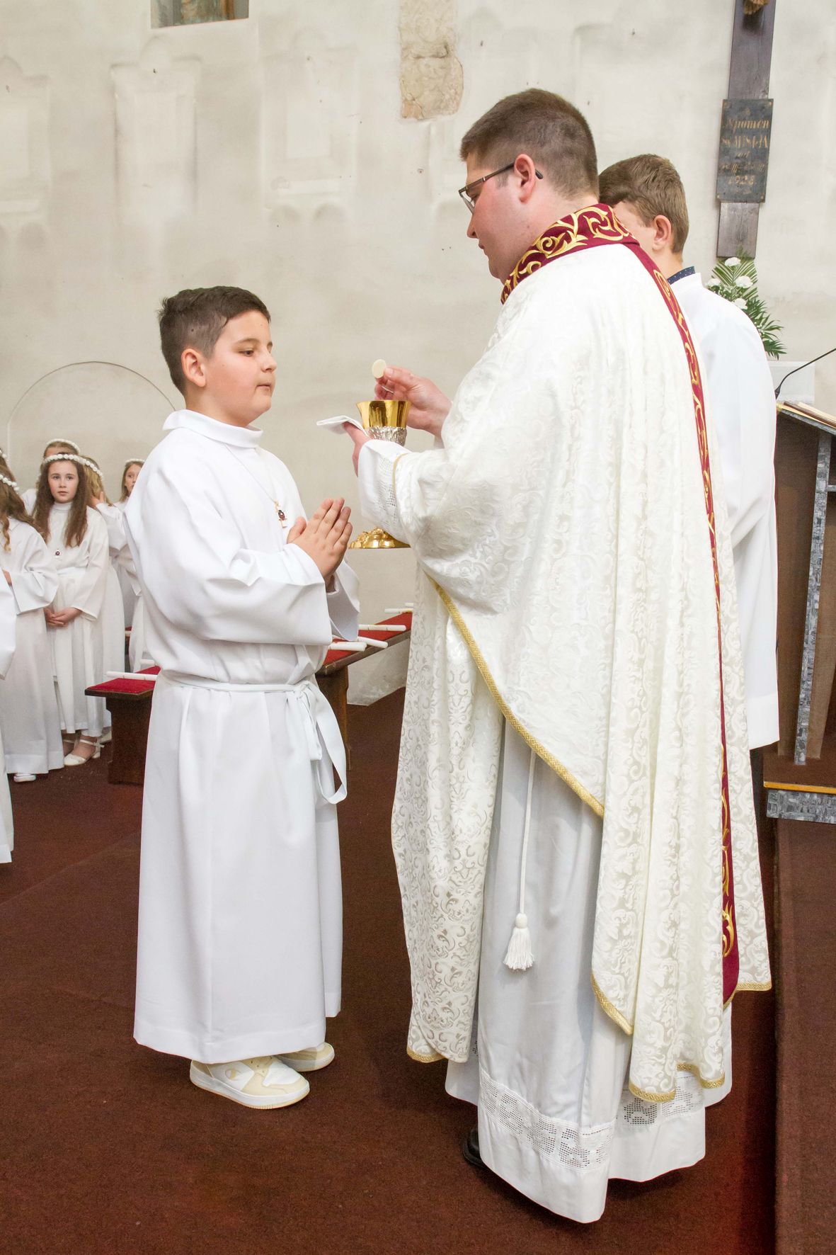 NEDELIŠĆE Svečano proslavljena Prva sveta pričest
