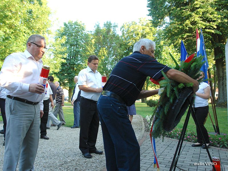 358615591dsc06768894496