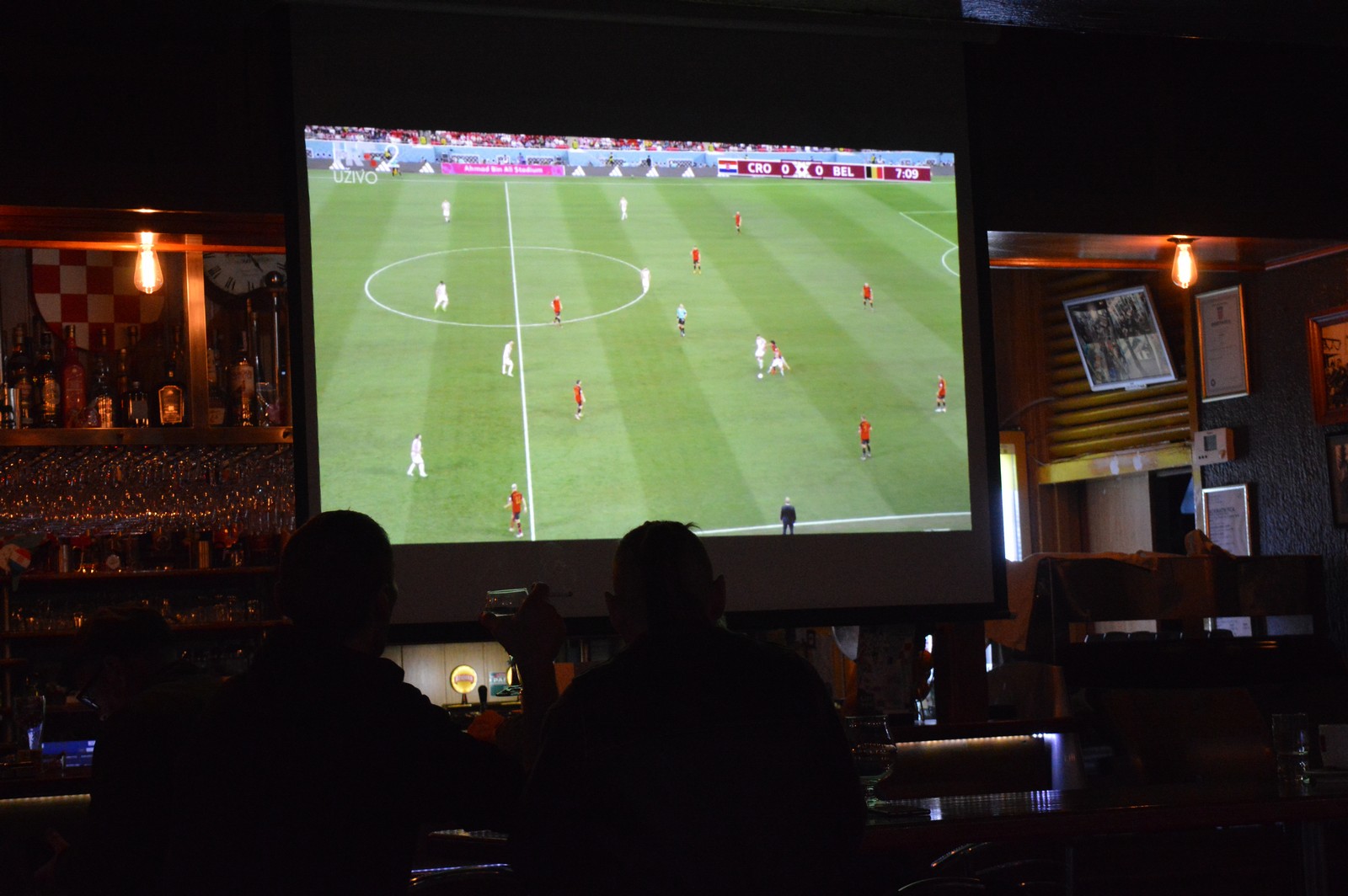 Vesela atmosfera u čakovečkim kafićima – svi navijaju za naše Vatrene!